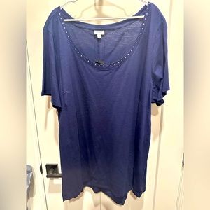 NWT Navy swing tee with stud trimmed neckline